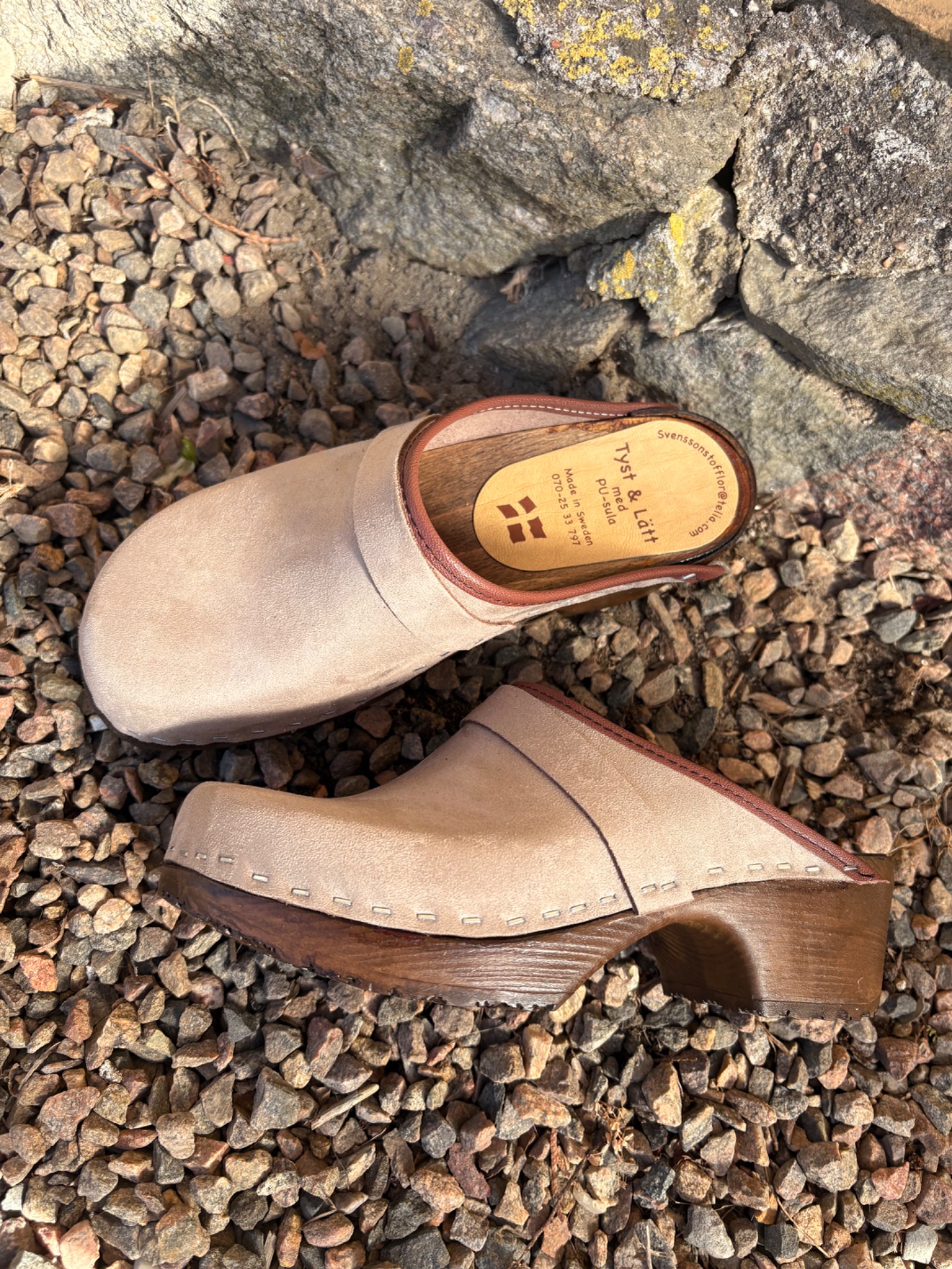 Emil med brun tyst o lätt sula och nubuckläder